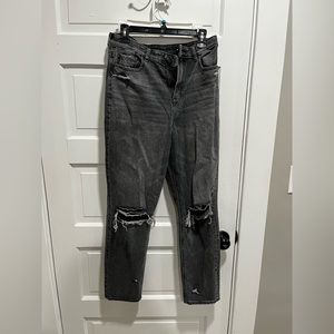 American Eagle Highest Rise Mom Jean Size 10